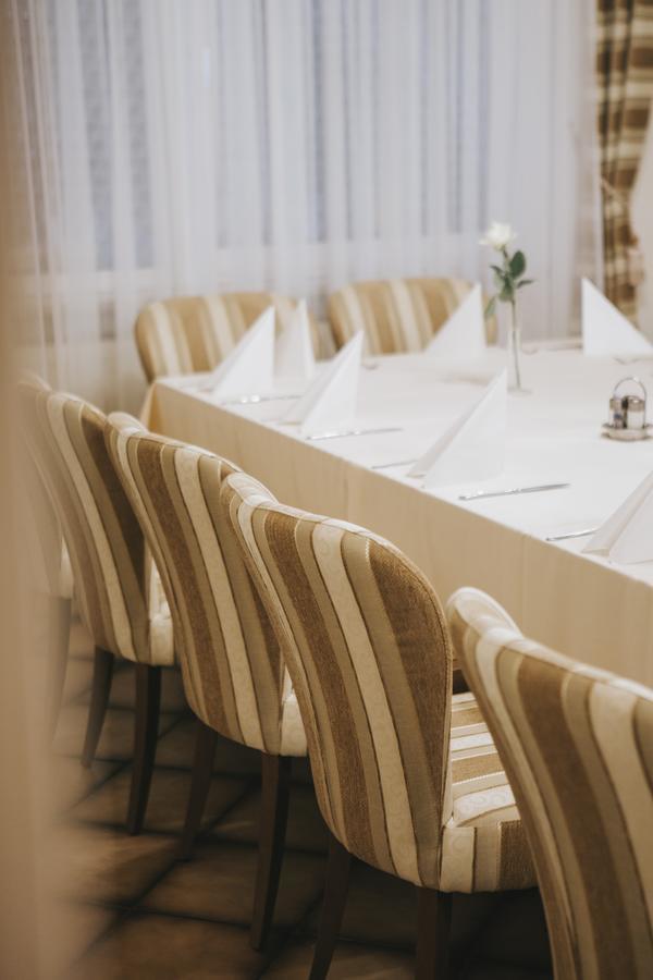 Gasthof Strauss Ansfelden Bagian luar foto
